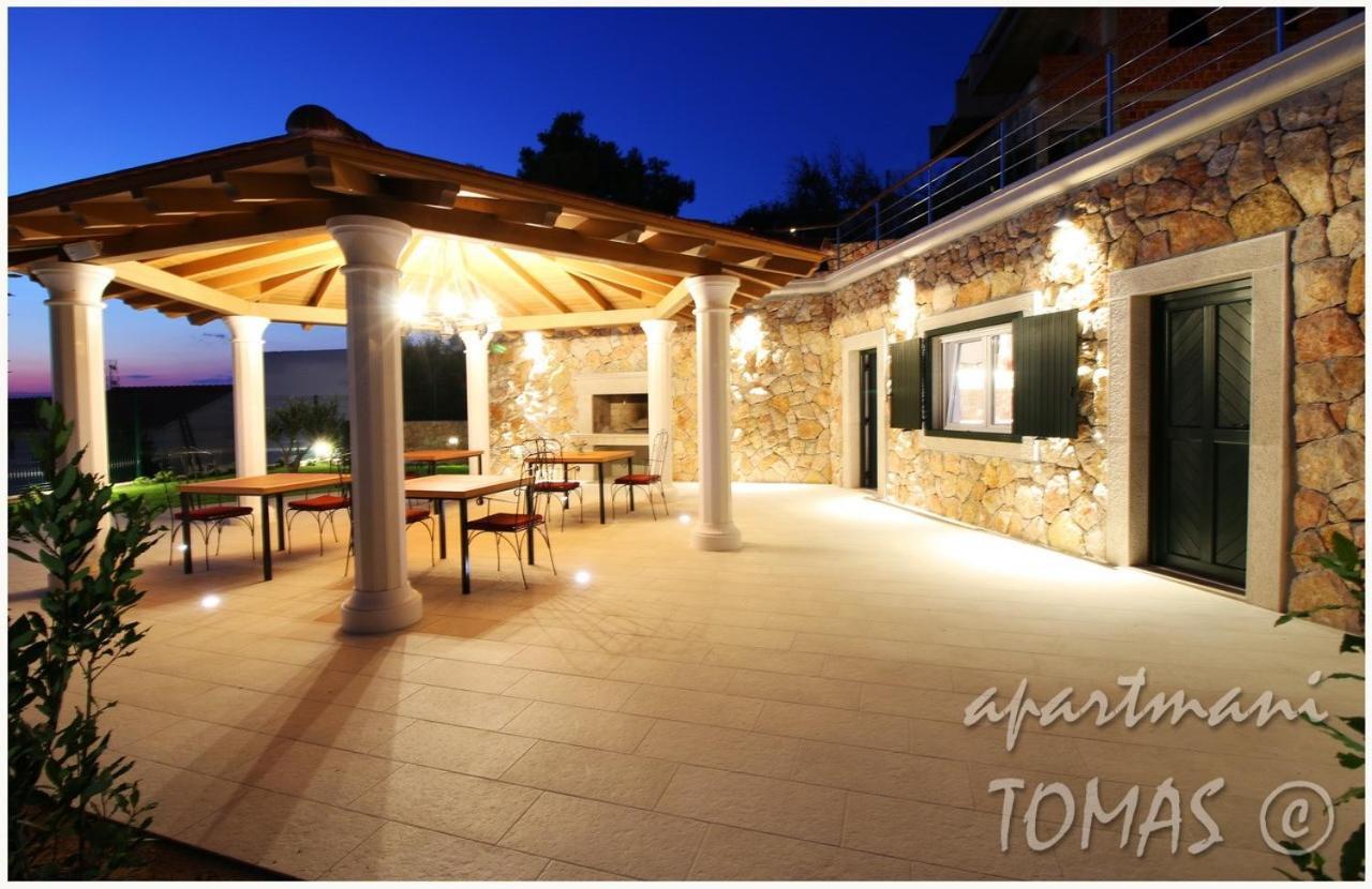 Apartments Tomas Primosten Exterior photo